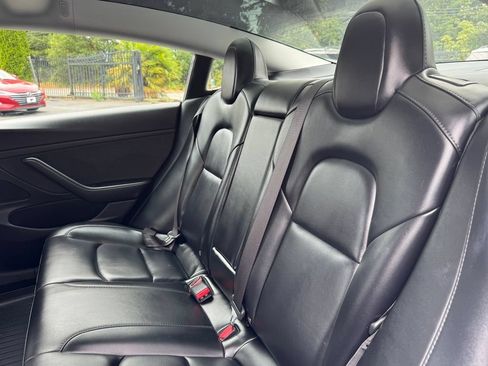 Used 2020 Tesla Model 3 Standard Range Plus RWD image 16