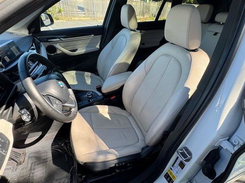Used 2020 BMW X1 xDrive28i w/ Convenience Package image 8