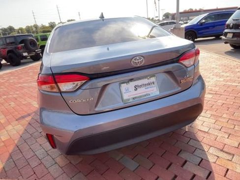 Used 2023 Toyota Corolla LE FWD image 8