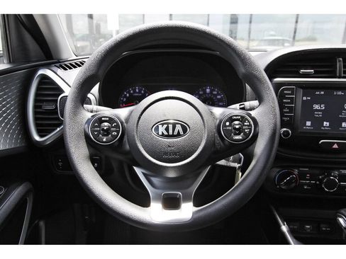 Used 2020 Kia Soul LX FWD image 15