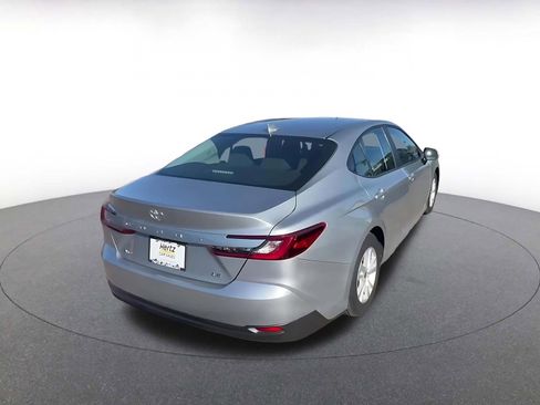 Used 2025 Toyota Camry LE image 14