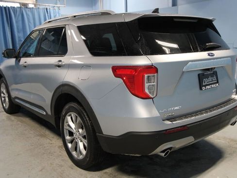 Used 2022 Ford Explorer Limited w/ Equipment Group 301A image 35