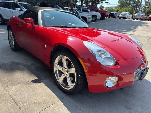 Used 2008 Pontiac Solstice Convertible w/ Preferred Package RWD image 5
