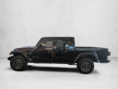 New 2025 Jeep Gladiator Rubicon w/ Convenience Group image 4