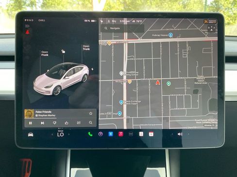 Used 2020 Tesla Model 3 Standard Range Plus image 14