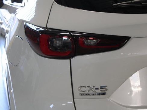 Used 2023 MAZDA CX-5 Signature image 45