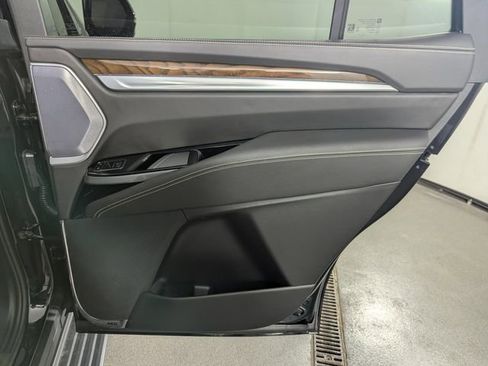 Used 2025 Cadillac Escalade Sport Platinum AWD/4WD image 25
