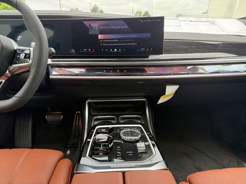 New 2026 BMW 750e xDrive w/ Executive Package AWD/4WD image 11