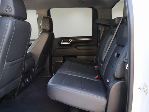 Used 2024 Chevrolet Silverado 2500 LTZ image 14