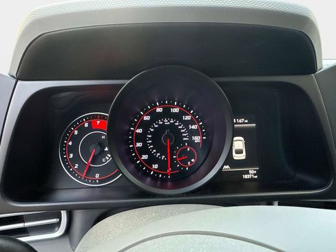 Used 2023 Hyundai Elantra SEL w/ Cargo Package image 27