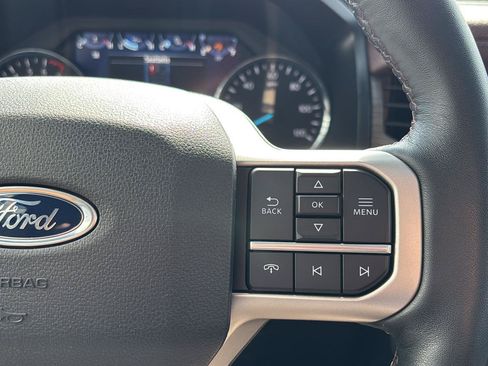 Used 2023 Ford Expedition Limited AWD/4WD image 19
