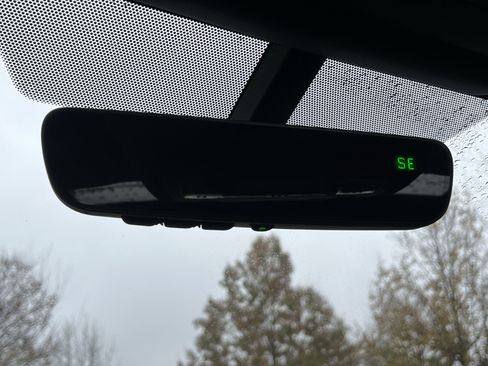 Used 2017 Lexus RC 200t F Sport image 27