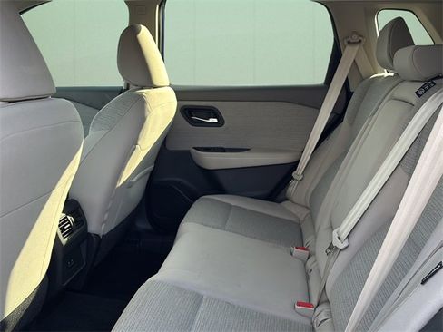 Used 2023 Nissan Rogue SV image 20