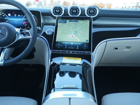 Used 2026 Mercedes-Benz GLC 300 4MATIC image 28