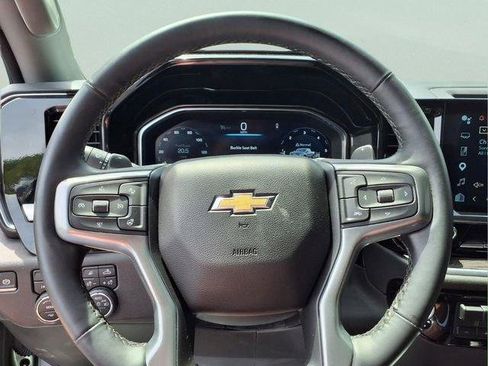 Used 2025 Chevrolet Silverado 1500 LTZ w/ LTZ Premium Package AWD/4WD image 22