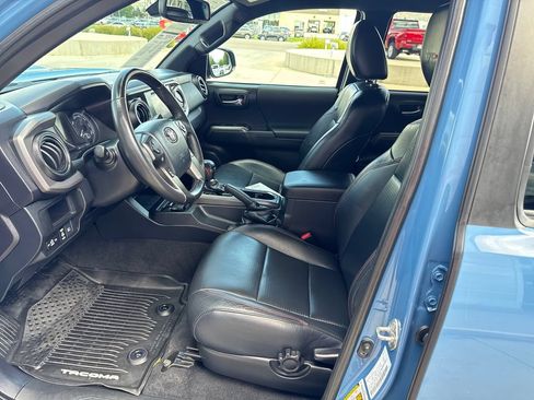Certified 2018 Toyota Tacoma TRD Pro AWD/4WD image 11