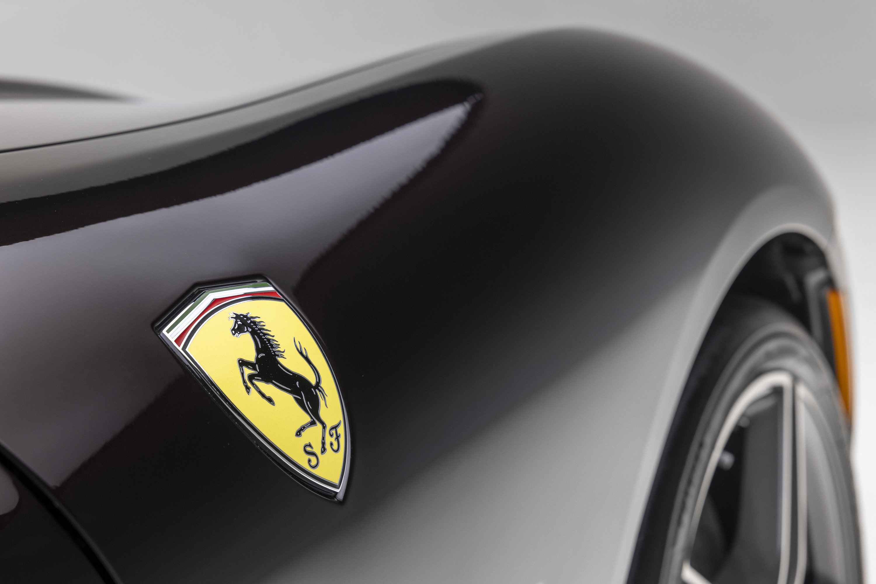 Certified 2026 Ferrari Roma Spider RWD image 27
