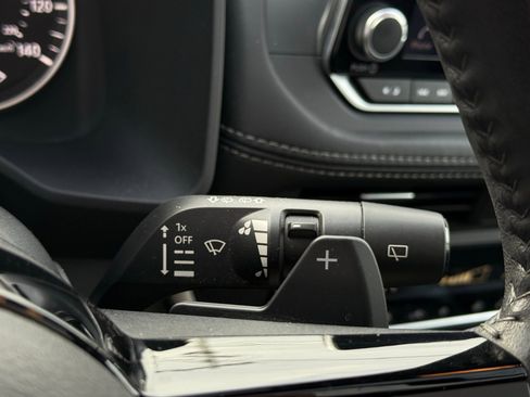 Used 2023 Nissan Rogue SV w/ SV Premium B Package image 55