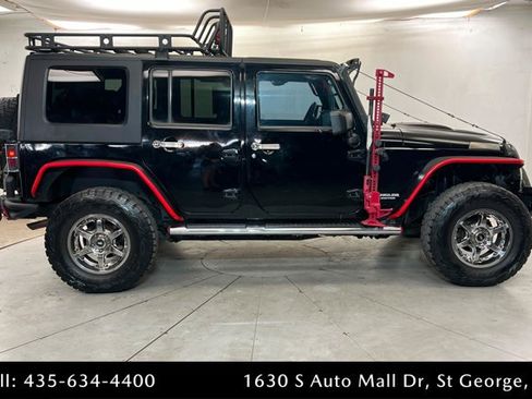 Used 2008 Jeep Wrangler Unlimited Rubicon w/ Dual Top Group AWD/4WD image 6