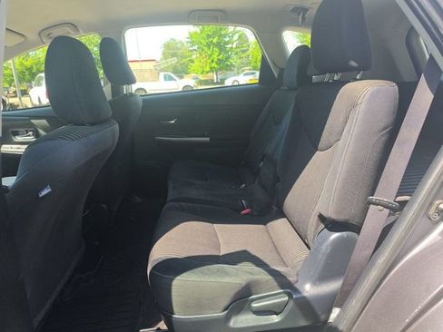 Used 2017 Toyota Prius V Two w/ Carpet Mat Package FWD image 10