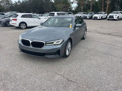 Used 2021 BMW 530i image 3