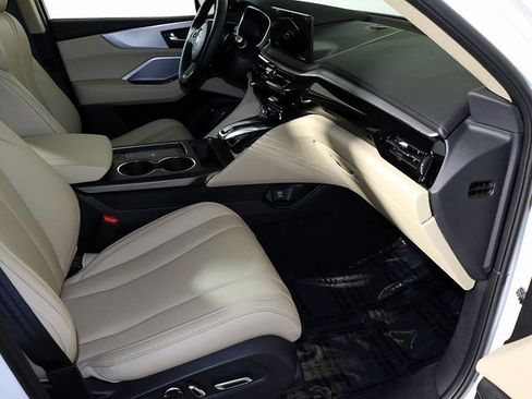 Certified 2026 Acura MDX SH-AWD image 35