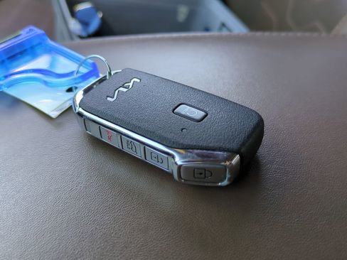 Certified 2022 Kia Telluride SX w/ SX Prestige Package image 30