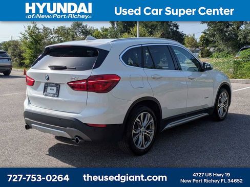 Used 2017 BMW X1 xDrive28i AWD/4WD image 5