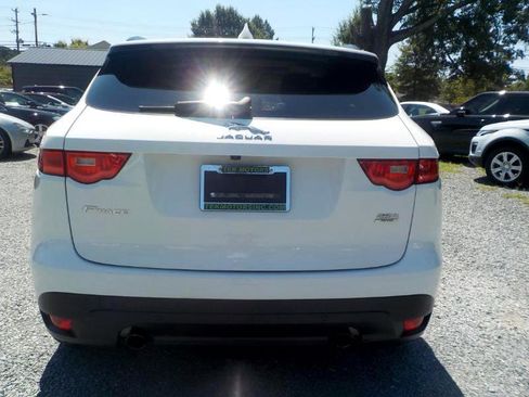 Used 2018 Jaguar F-PACE Prestige image 4