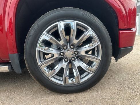 Used 2023 GMC Sierra 1500 Denali w/ Denali Reserve Package AWD/4WD image 11