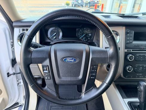 Used 2015 Ford Expedition XLT w/ Equipment Group 201A image 19