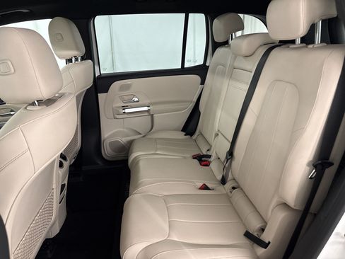 Certified 2023 Mercedes-Benz EQB 300 4MATIC image 23