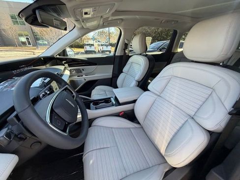 New 2026 Lincoln Nautilus Reserve image 14