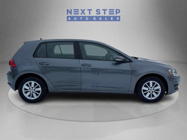Used 2017 Volkswagen Golf S FWD image 9