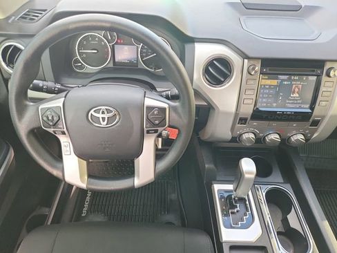 Used 2017 Toyota Tundra SR5 image 11