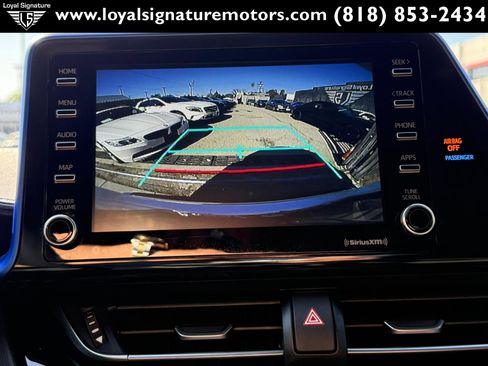 Used 2020 Toyota C-HR XLE image 22