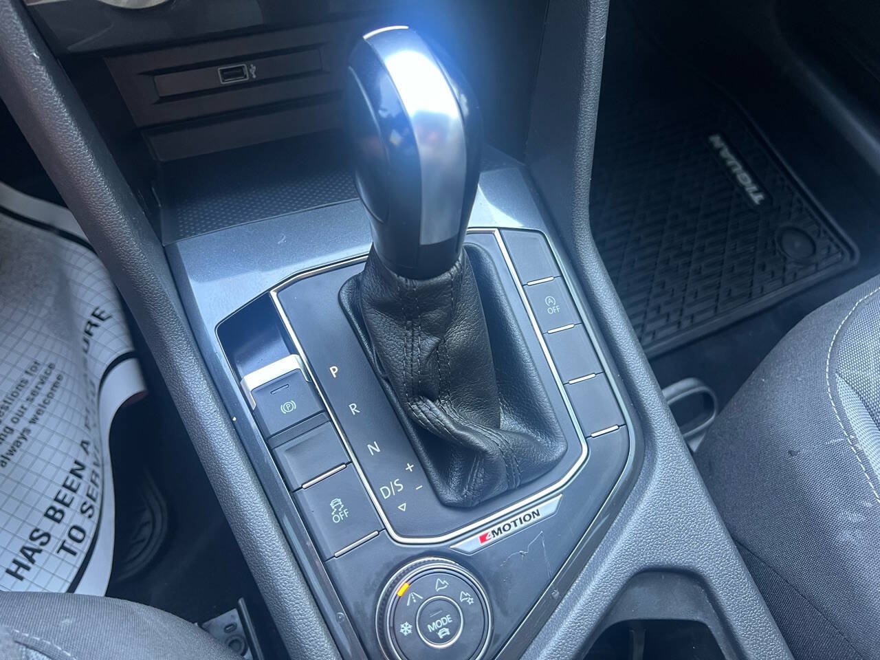 Used 2018 Volkswagen Tiguan S AWD/4WD image 36