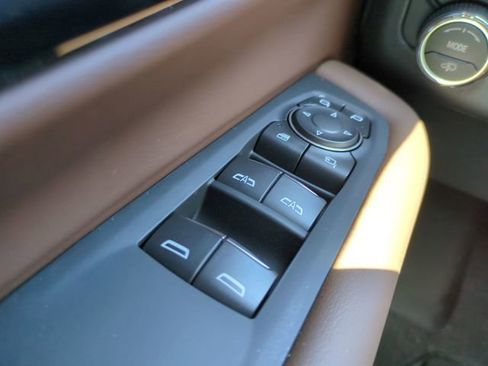 New 2026 Chevrolet Suburban High Country RWD image 24