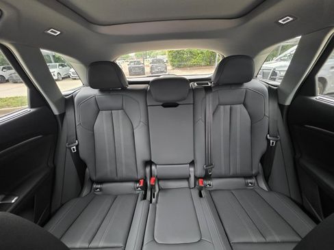 New 2025 Audi Q5 Premium Plus image 11