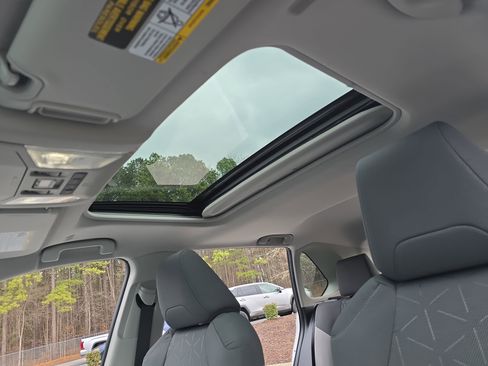 Used 2024 Toyota RAV4 XLE w/ Convenience Package image 30