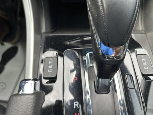 Used 2016 Honda Accord EX-L image 21