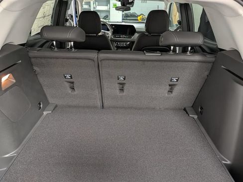 New 2026 Chevrolet TrailBlazer LT w/ LT Cold Weather Package FWD image 14