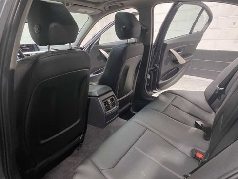 Used 2014 BMW 320i xDrive 320i xDrive image 12