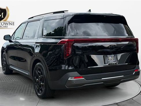 Used 2025 Kia Carnival SX Prestige FWD image 3