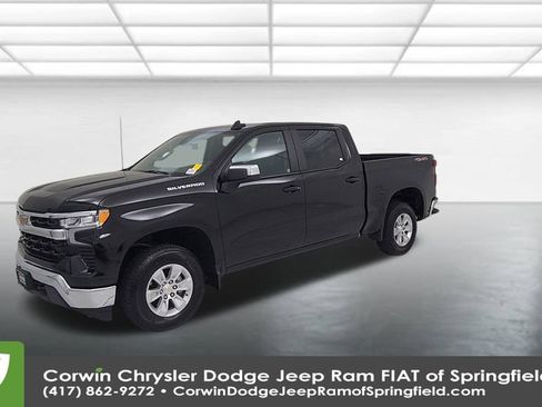 Used 2025 Chevrolet Silverado 1500 LT image 7