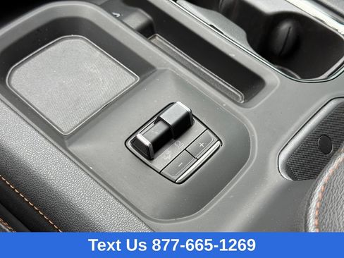 Used 2025 GMC Sierra 2500 AT4 AWD/4WD image 29