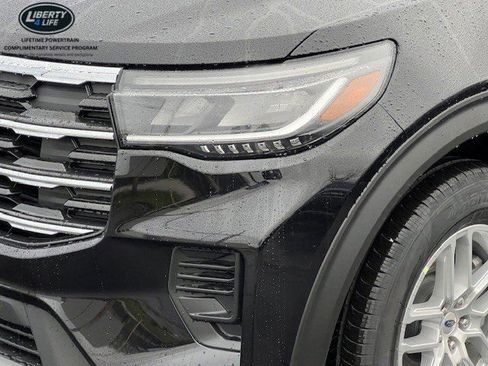 New 2026 Ford Explorer Active image 9