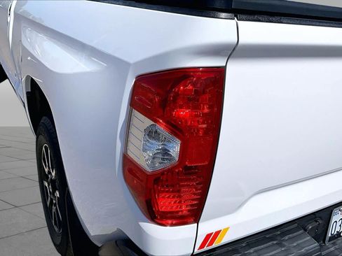 Used 2018 Toyota Tundra SR RWD image 28