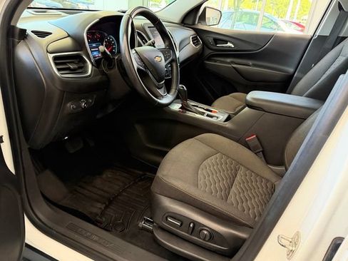 Certified 2020 Chevrolet Equinox LT FWD image 11