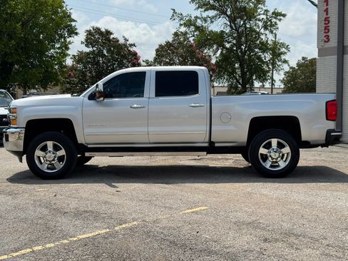 Used 2016 Chevrolet Silverado 2500 LTZ w/ Duramax Plus Package AWD/4WD image 3